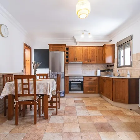 Home2book Cozy 2 Min From شقة